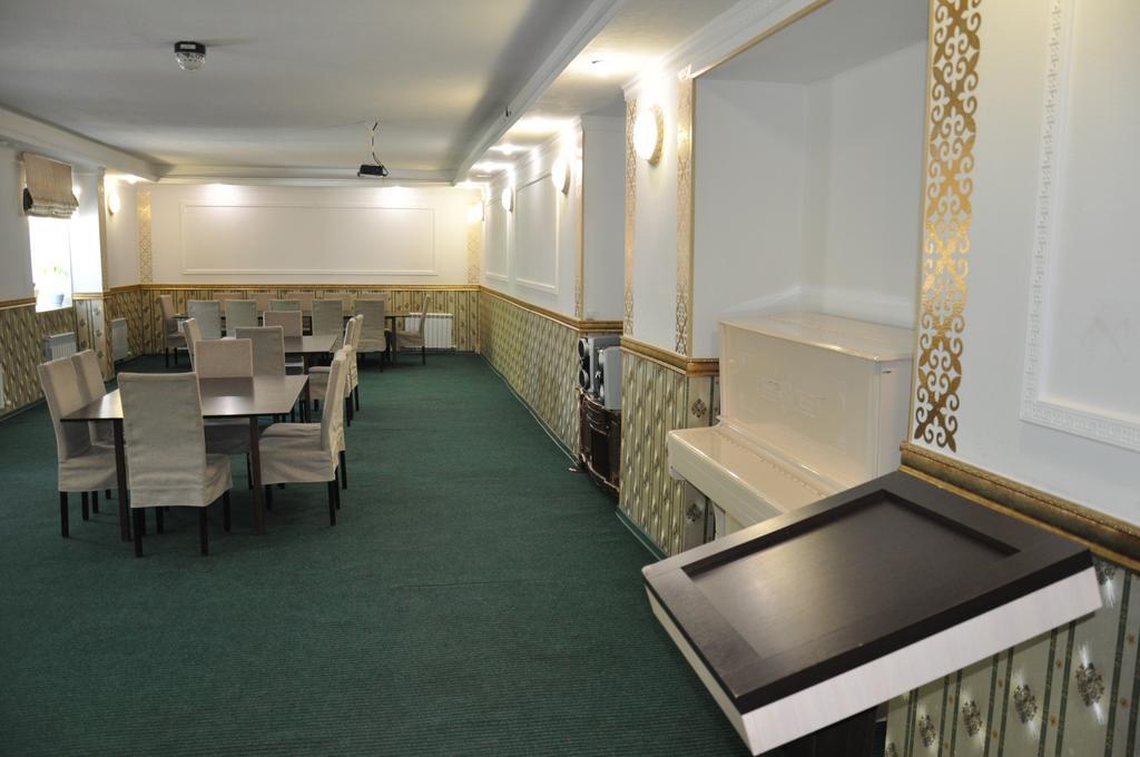 Astina Hotel Astana Eksteriør bilde